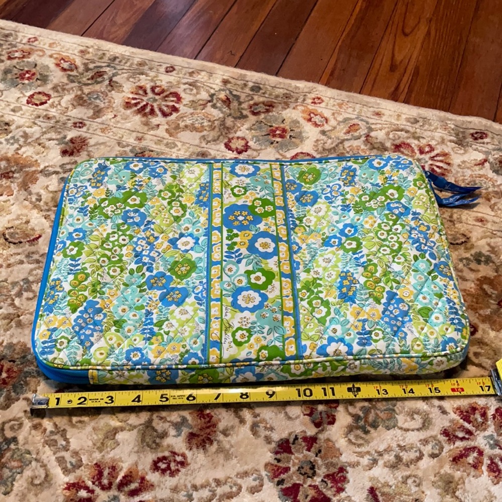 Vera Bradley lightly padded laptop bag